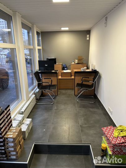 Магазин автозапчастей