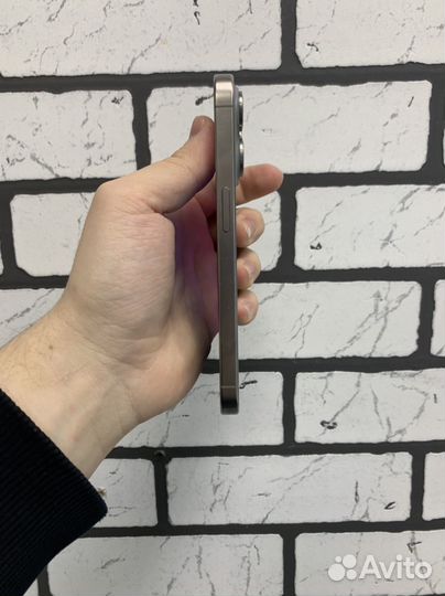 iPhone 15 Pro, 256 ГБ