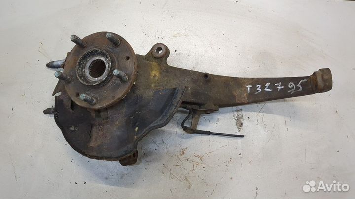 Ступица (кулак, цапфа) Lexus LS430 UCF30, 2002