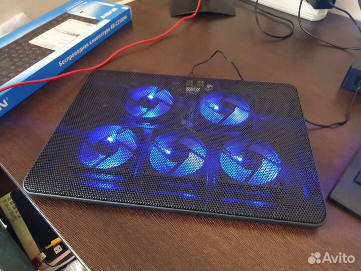 Подставка с охлаждением для ноутбука