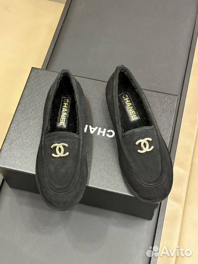 Лоферы с мехом Chanel замша чёрные