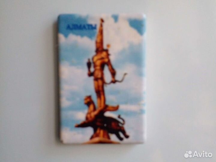 Магниты на холодильник