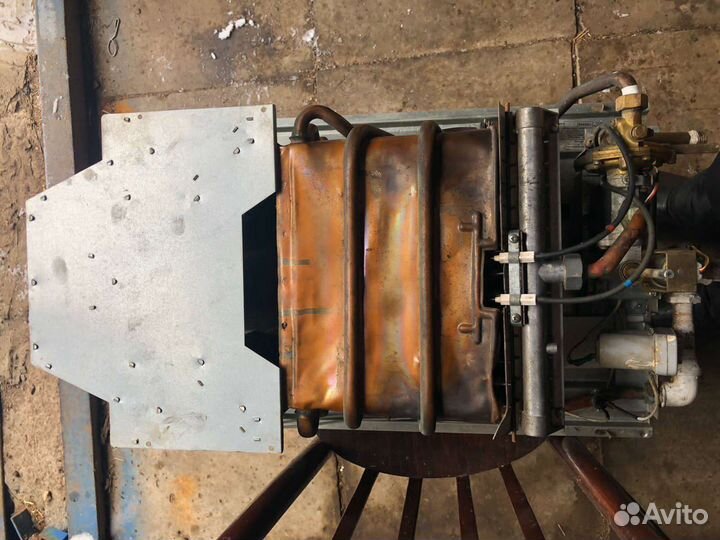 Газовая колонка б/у нева 4513 на зап. части