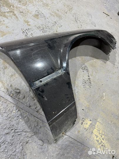Крыло переднее правое бмв е30