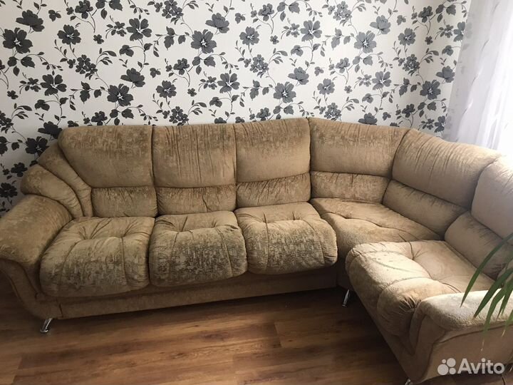 Угловой диван