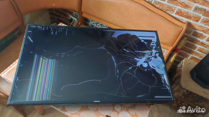 Телевизор на запчасти