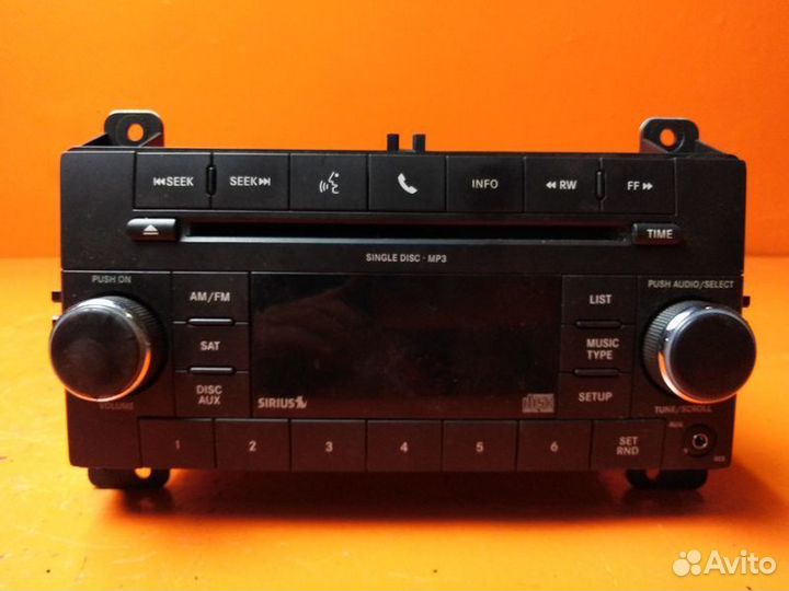 Магнитола Jeep Grand Cherokee WK2 3.6 бензин 2011