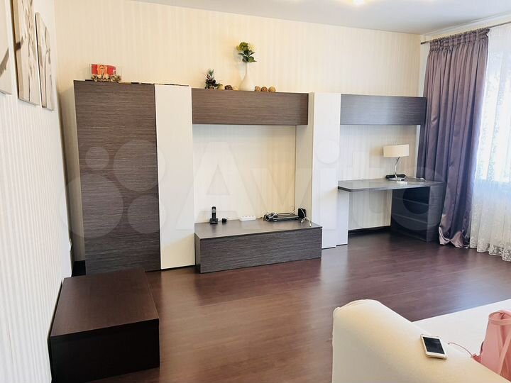 2-к. квартира, 58,3 м², 1/3 эт.