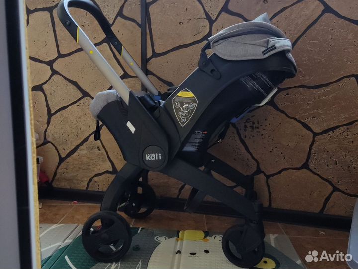 Коляска автокресло Кари (аналог doona)