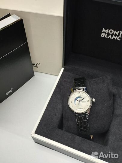 Часы наручные женские механические