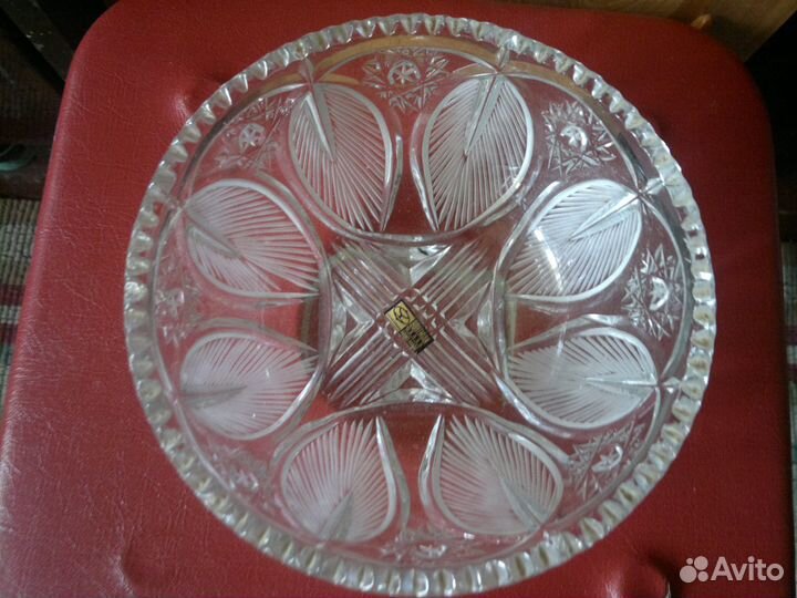 Хрустальная ваза