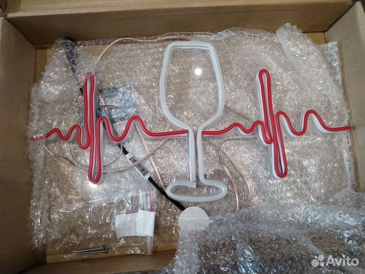 Неоновая вывеска Бокал 43x26 см