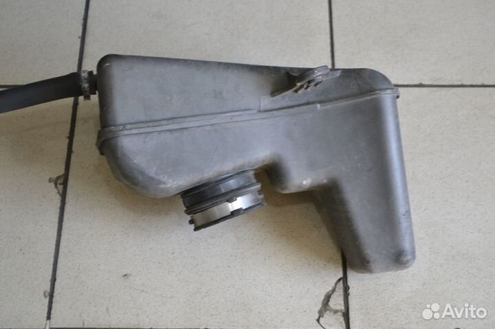 Резонатор воздушного фильтра Dodge Stratus 1