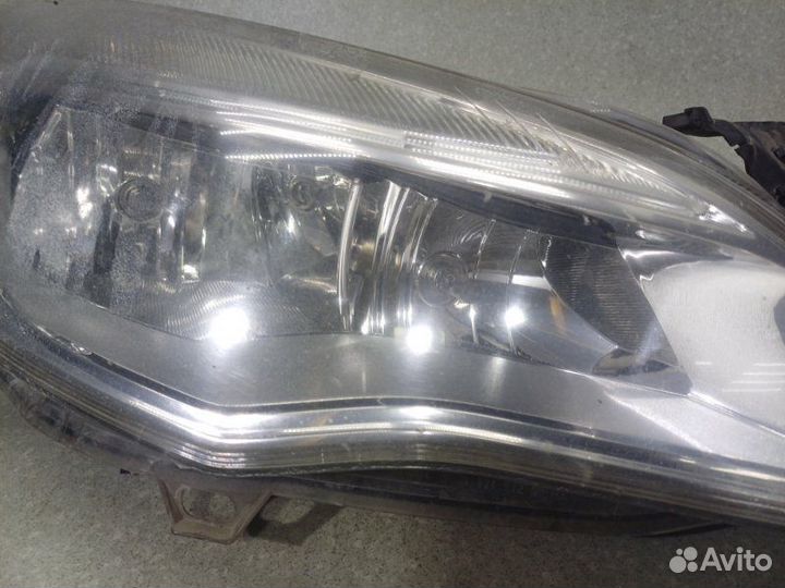 Фара передняя правая Opel Astra J хэтч 1.6 A16XER