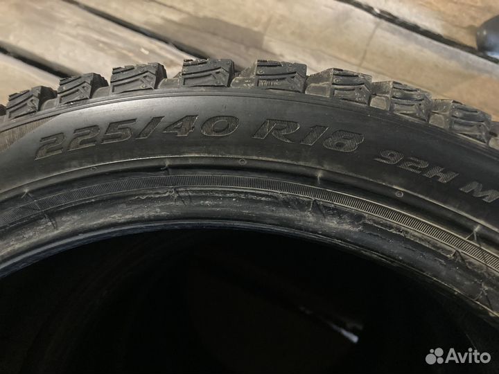 Pirelli Ice Zero 2 225/40 R18 92H
