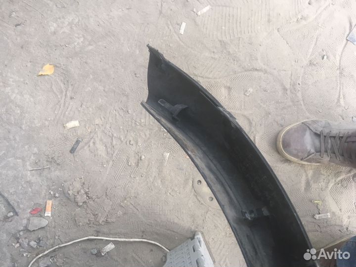 Накладка заднего левого крыла Nissan Juke F15