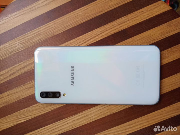 Samsung Galaxy A50, 4/128 ГБ