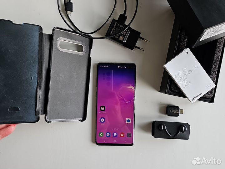 Samsung Galaxy S10+, 8/128 ГБ