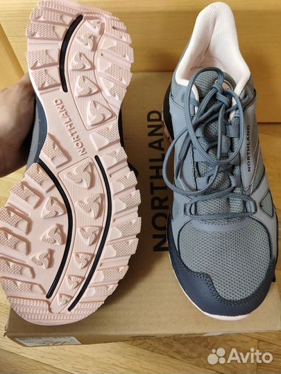 Новые треккинговые кроссовки Northland 41