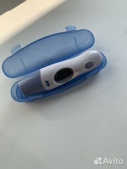 Инфракрасный термометр AND без ртути