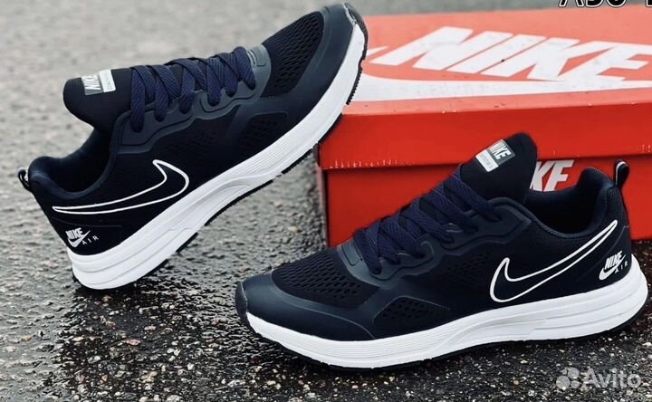 Кроссовки новые