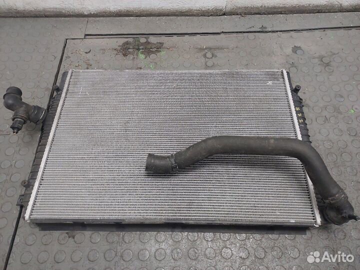 Радиатор охлаждения двигателя Volkswagen Beetle, 2015