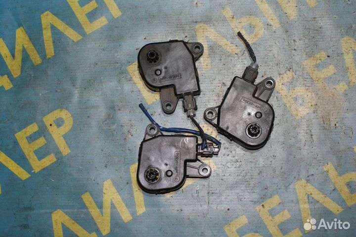 Моторчик привода заслонки печки Chrysler Voyager 4