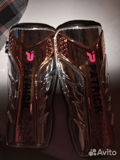 Щитки футбольные Patrick