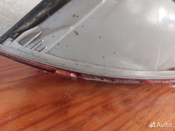 Фонарь Ford Mondeo 4