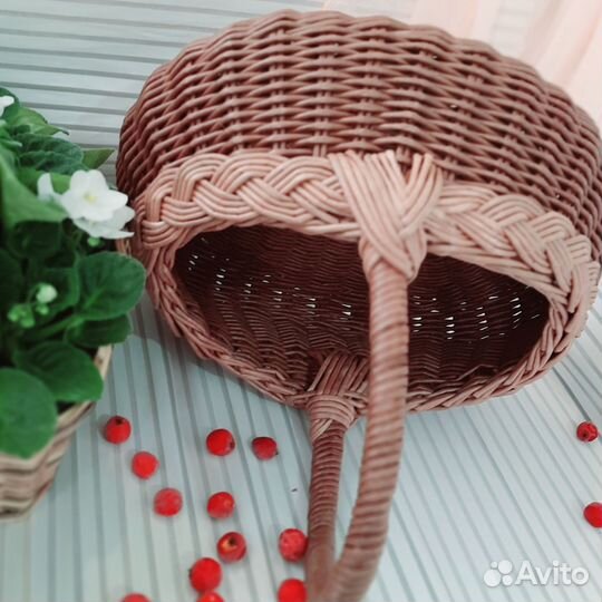 Корзина плетеная