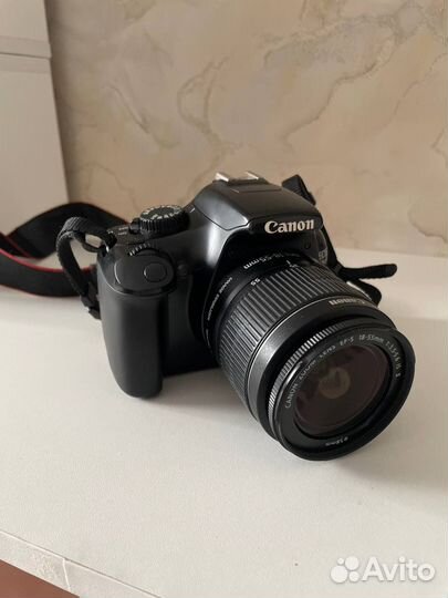 Зеркальный фотоаппарат canon eos 1100 D