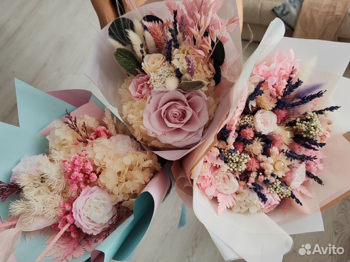 Букеты из стабилизированных цветов и сухоцветов