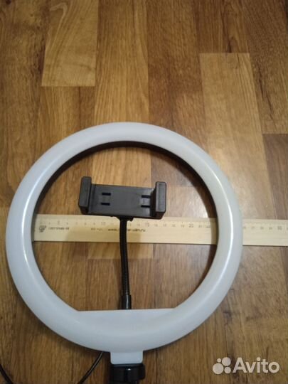 Кольцевая лампа