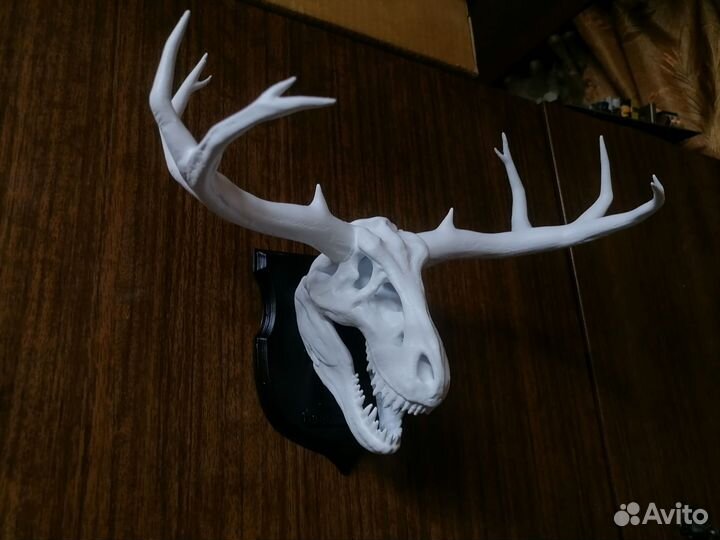 Рогатый Т-рекс