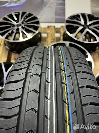 Continental ContiPremiumContact 5 215/55 R17 94V