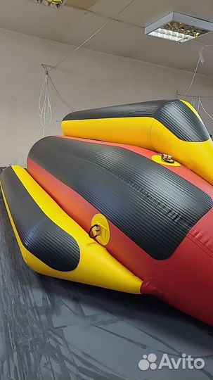 Надувной аттракцион «Зимний банан»