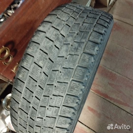 Bridgestone Blizzak WS-50 205/55 R16