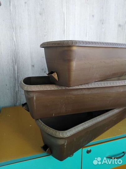 Горшки и кашпо балконные