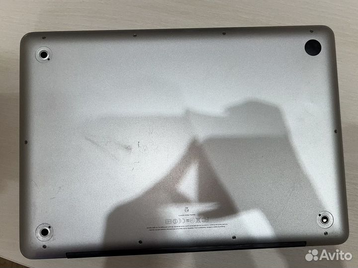 Продам MacBook Pro 2011 года late