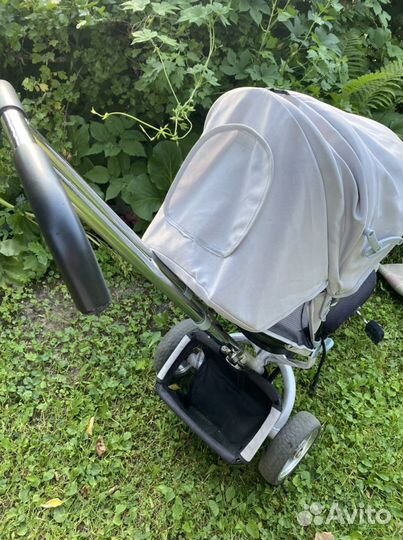 Детский велосипед с родительской ручкой