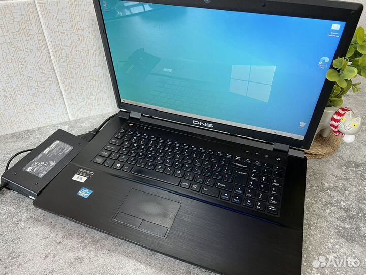 Ноутбук DNS W170ER