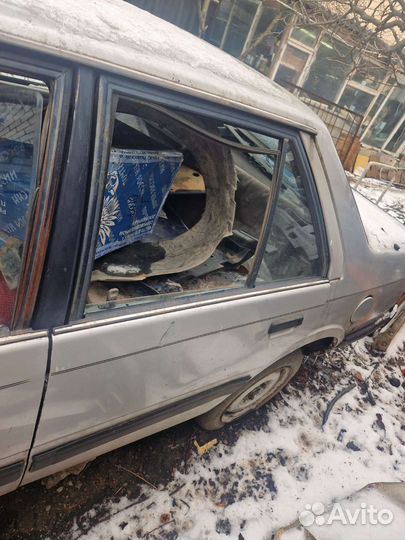 Задняя левая дверь мазда 626 gc