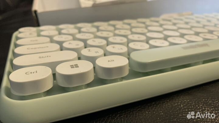 Беспроводная клавиатура и мышь