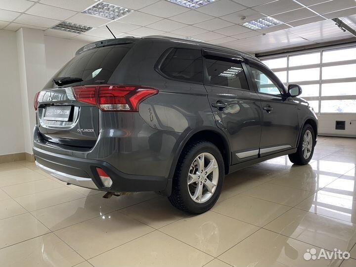 Mitsubishi Outlander 2.0 CVT, 2015, 172 000 км