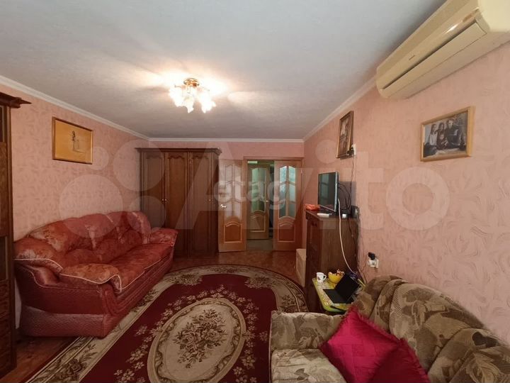 1-к. квартира, 45 м², 8/16 эт.