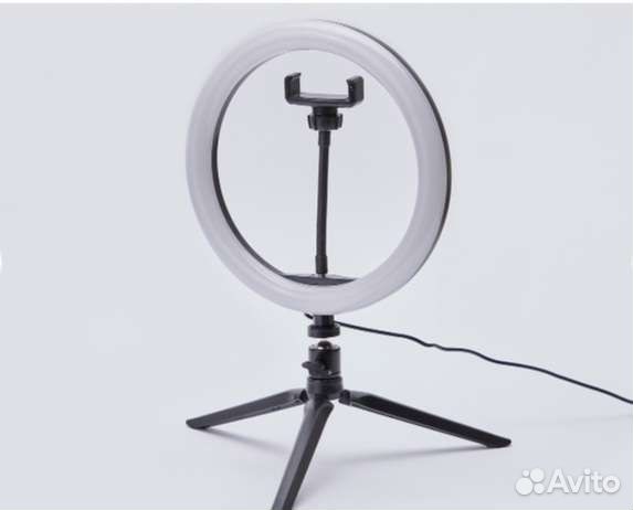 Кольцевая лампа настольная