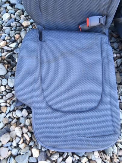 Toyota funcargo сидения задние пара