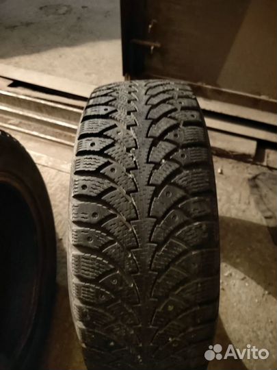 Nokian Tyres Hakkapeliitta 4 185/60 R14 82T