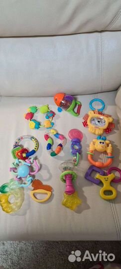 Пакет игрушек погремушек 9