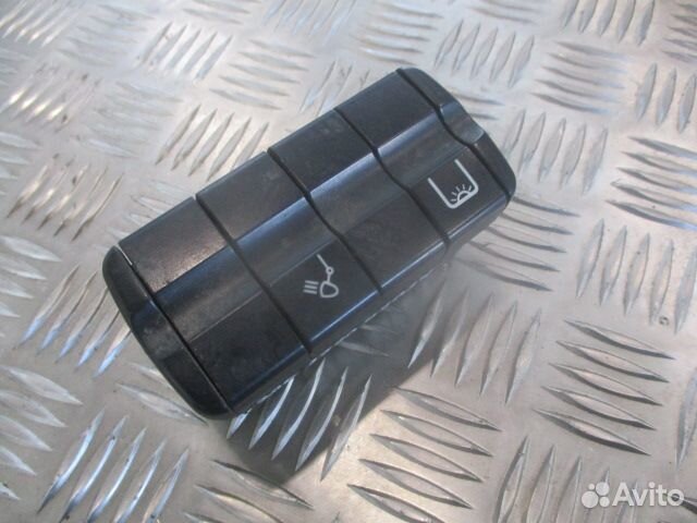 Блок кнопок Mercedes-Benz A9435400146